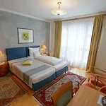 Guest house Christina 3*
