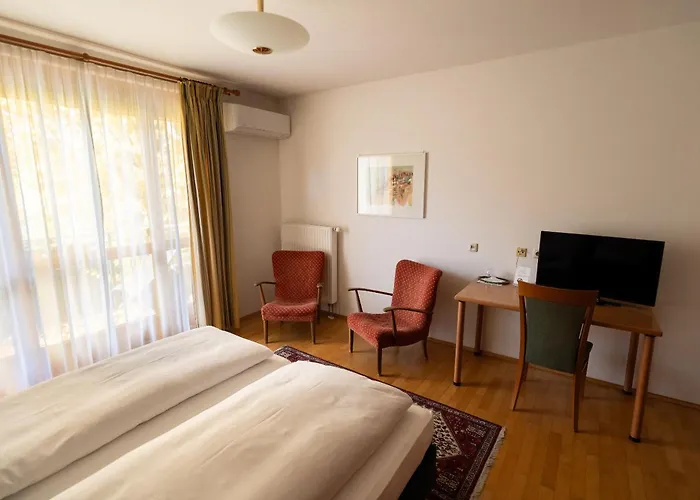 Christina ゲストハウス 3*